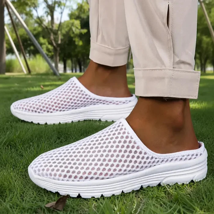 White / 7