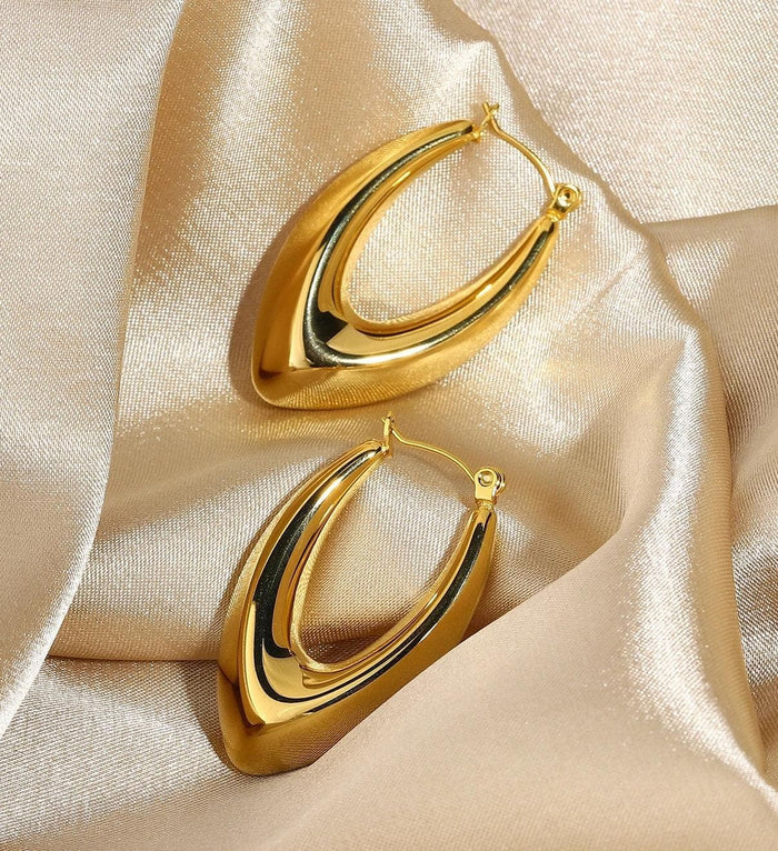 Oro Laminado Gold Filled High Polish V-Shaped Puffy Hoop Earrings