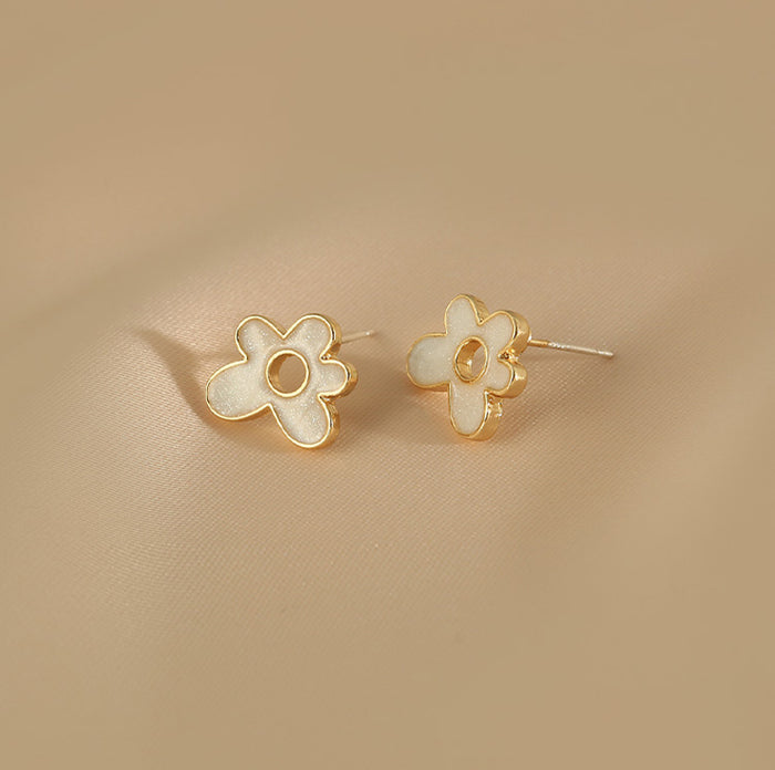 Presentski Flower Simple Style Earrings Fashion Tiny Style